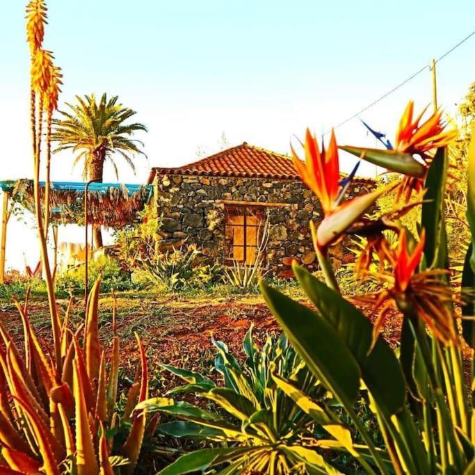 Villa Casita En El Campo Con Vista Al Oceano Tijarafe Exterior foto